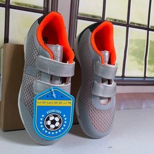brooman Kids Knit Indoor Soccer Shoes